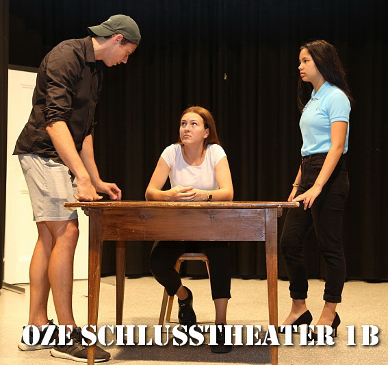 Abschlusstheater der Klasse 1b am OzE Bolligen